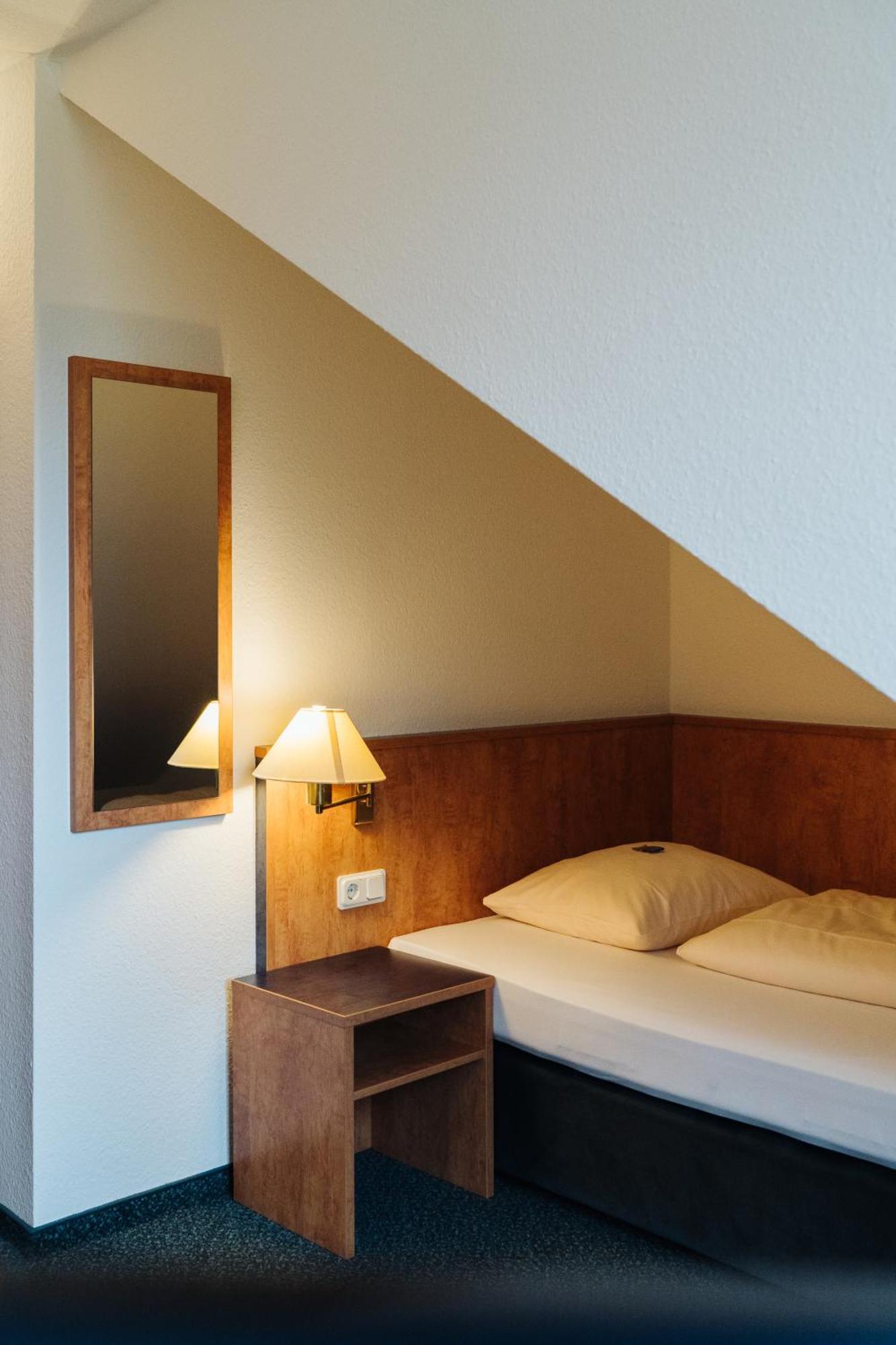 Hotel Stadt Gehrden Gehrden  Exteriör bild