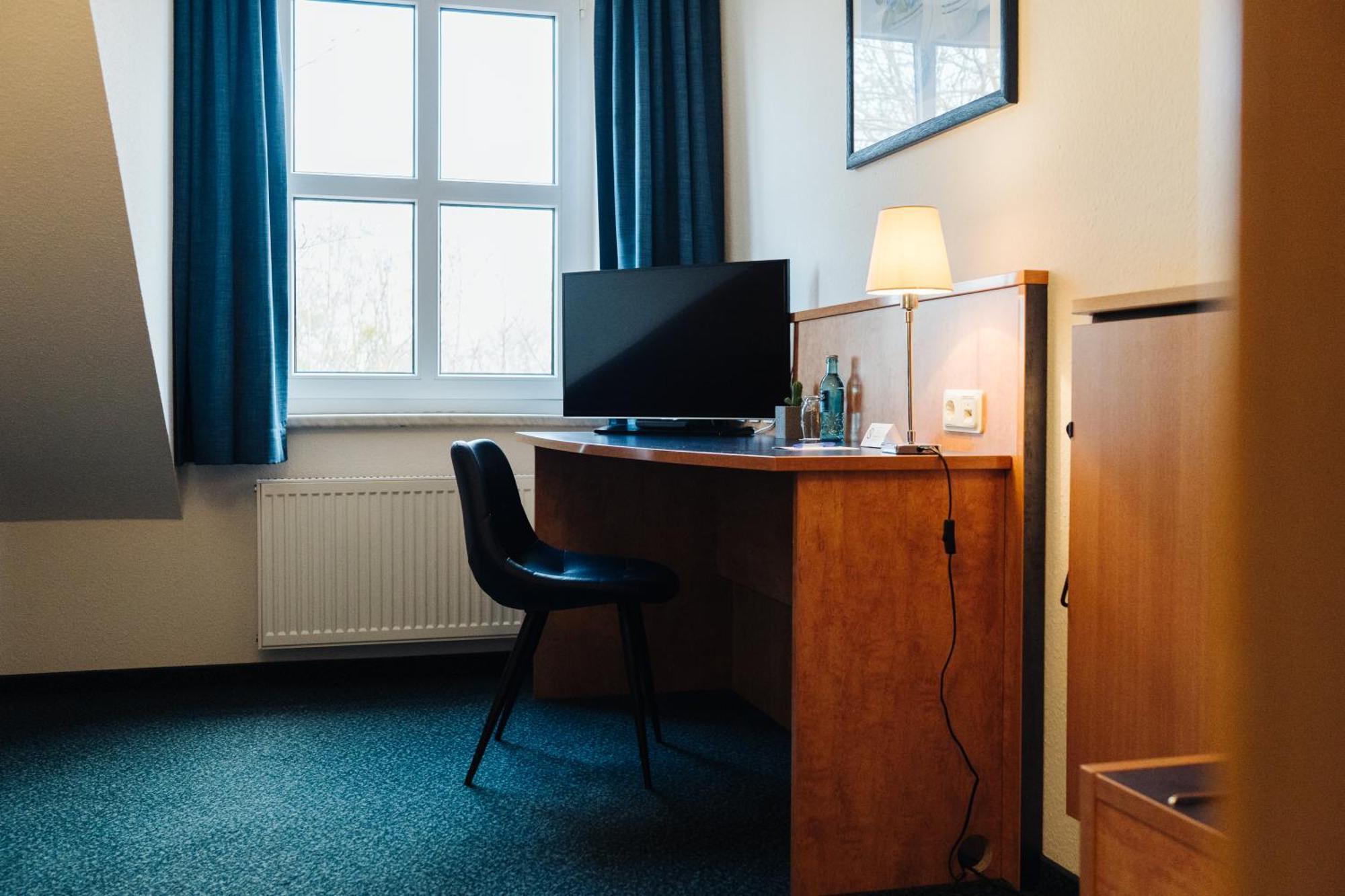 Hotel Stadt Gehrden Gehrden  Exteriör bild