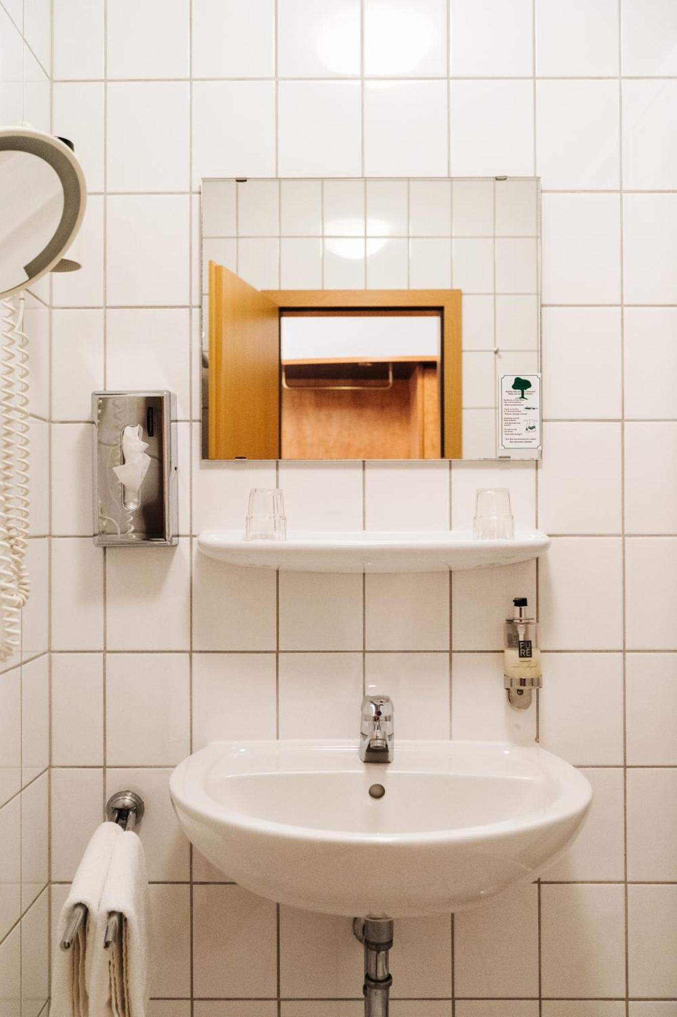 Hotel Stadt Gehrden Gehrden  Exteriör bild
