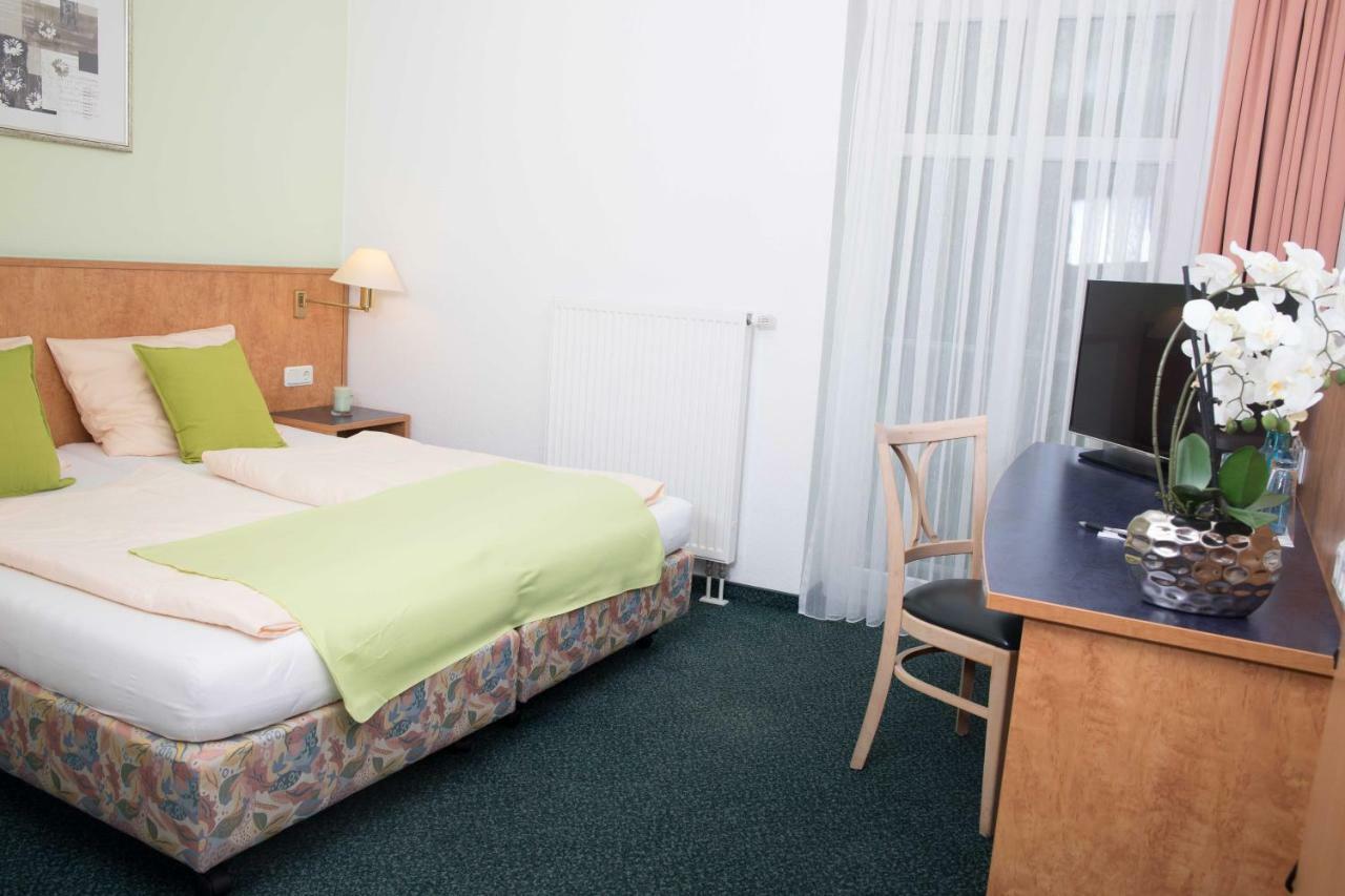 Hotel Stadt Gehrden Gehrden  Exteriör bild